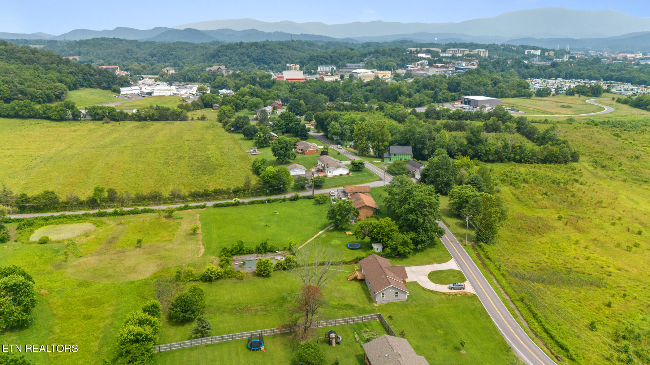 412 Apple Valley Road Sevierville, TN 37862 - Photo 33 of 33 dji_20250611152421_0744_d