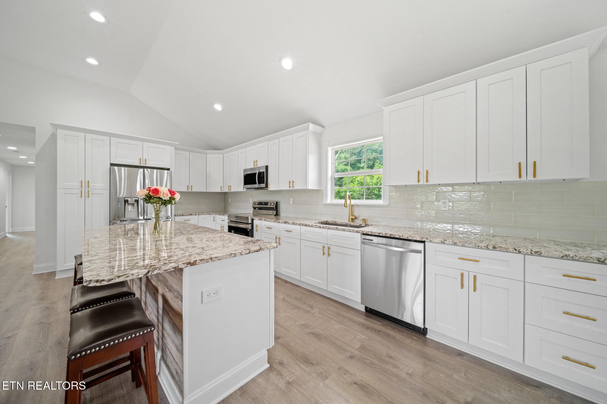 412 Apple Valley Road Sevierville, TN 37862 - Photo 9 of 33 dsc05838