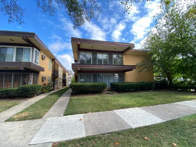 $1,635 | 1205 North Harlem Avenue, Unit 10, Oak Park, IL 60302