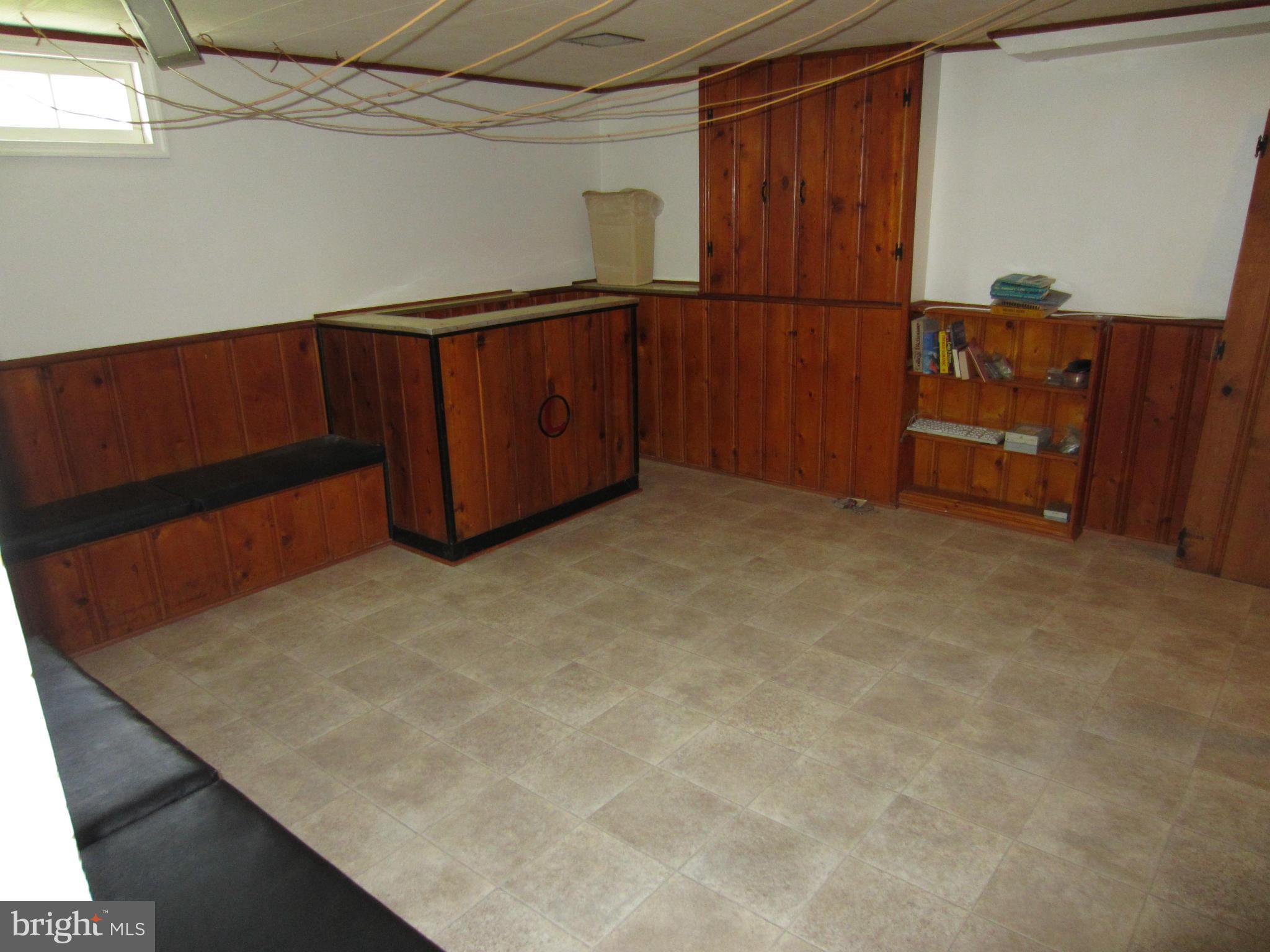 5101 Pall Mall Road Baltimore, MD 21215 - Photo 11 of 30 Family Room