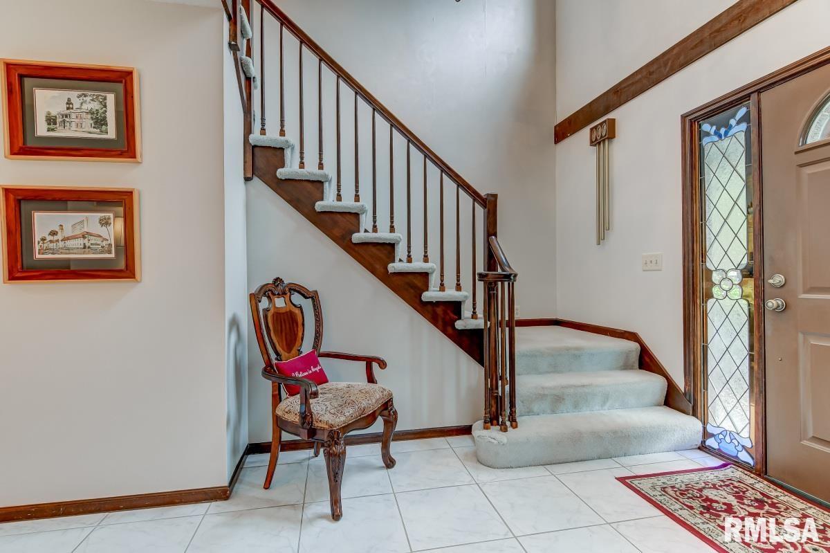 9 Red Bud Lane Springfield, IL 62712 - Photo 5 of 50 Gallery Image 5
