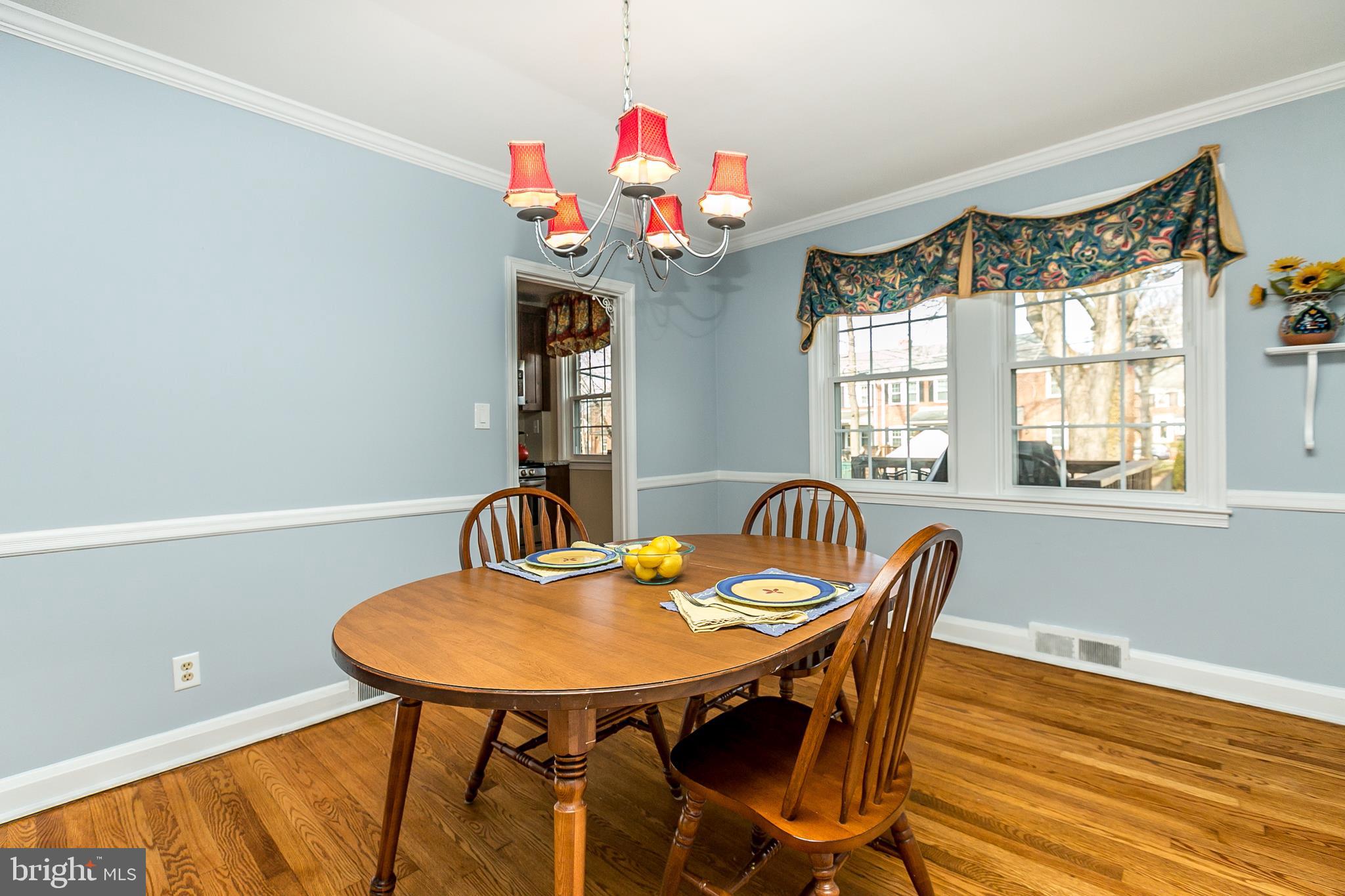 106 Overbrook Road Baltimore, MD 21212 - Photo 12 of 36 Dining Room