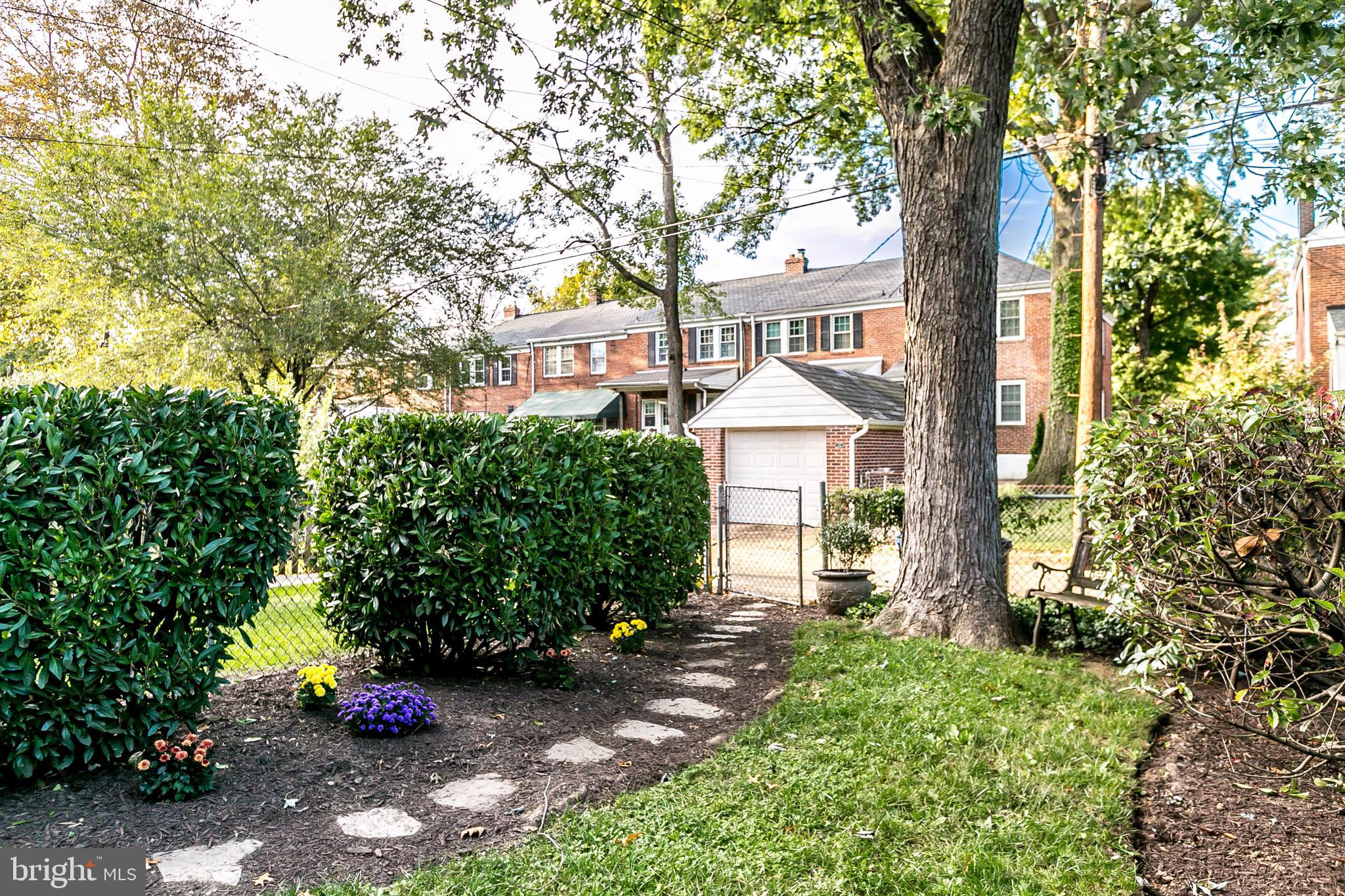 106 Overbrook Road Baltimore, MD 21212 - Photo 31 of 36 Backyard - beautifully landscaped
