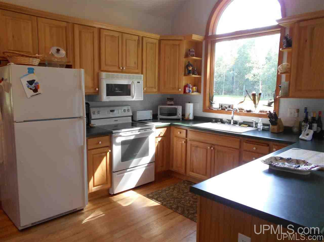 3957 W Bowman Road Gulliver, MI 49840 - Photo 11 of 32