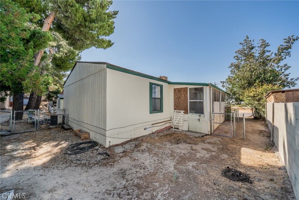 10200 Johnson Road, Unit 55 Phelan, CA 92371 - Photo 28 of 35
