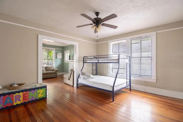 $299,900 | 907 Northwest 11th Avenue, Gainesville, FL 32601