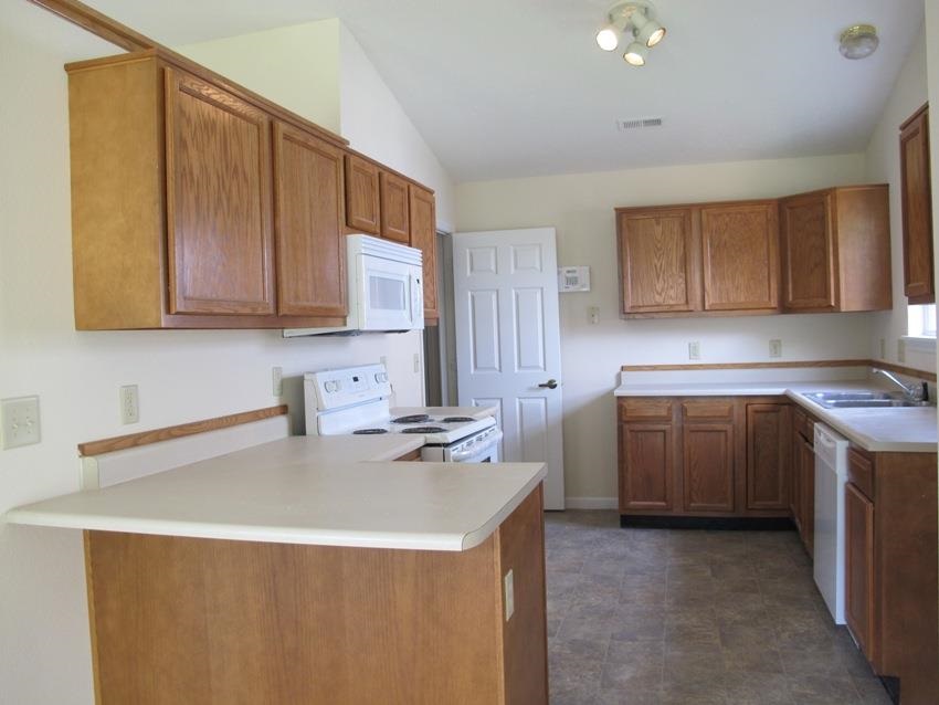 822 Springwater Road Kokomo, IN 46902 - Photo 5 of 12 Gallery Image 5