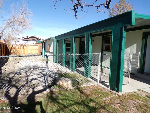 $238,000 | 305 Parkland Way, Fernley, NV 89408