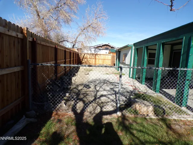 $238,000 | 305 Parkland Way, Fernley, NV 89408