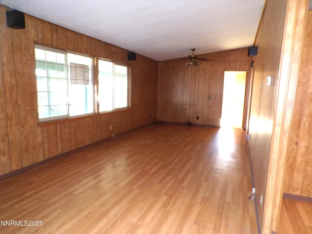 $238,000 | 305 Parkland Way, Fernley, NV 89408