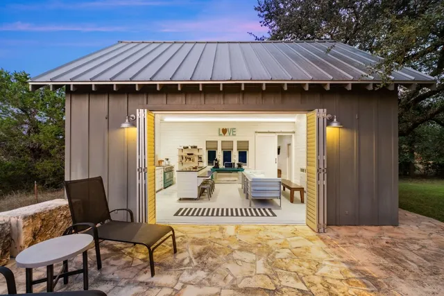 $1,950,000 | 746 Trail Rock Drive, Johnson City, TX 78636