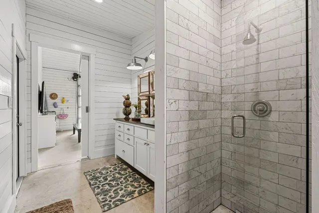 $1,950,000 | 746 Trail Rock Drive, Johnson City, TX 78636