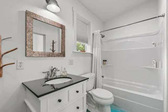 $1,950,000 | 746 Trail Rock Drive, Johnson City, TX 78636