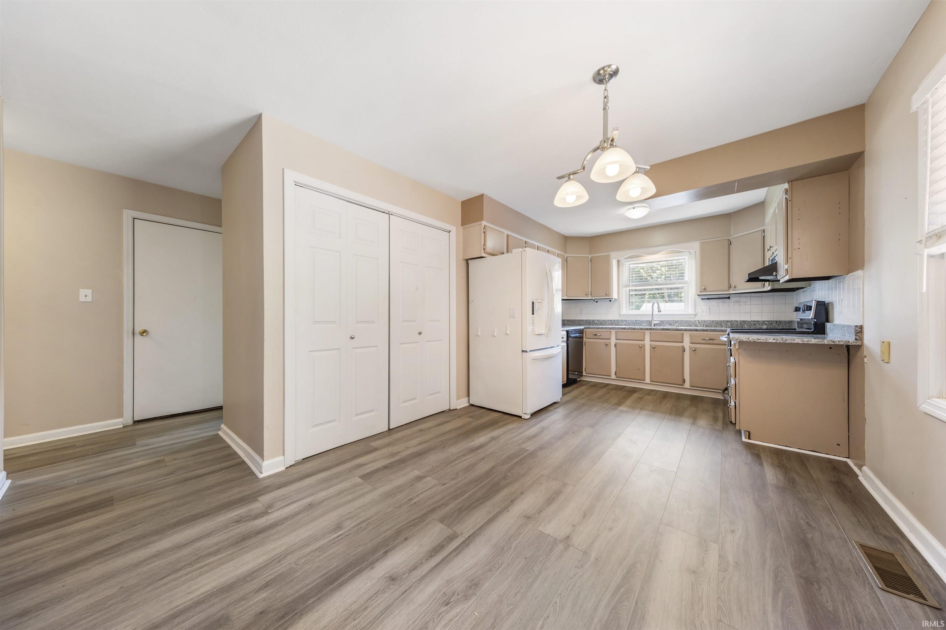 7699 Ridgemont Drive Newburgh, IN 47630 - Photo 11 of 36 Gallery Image 11