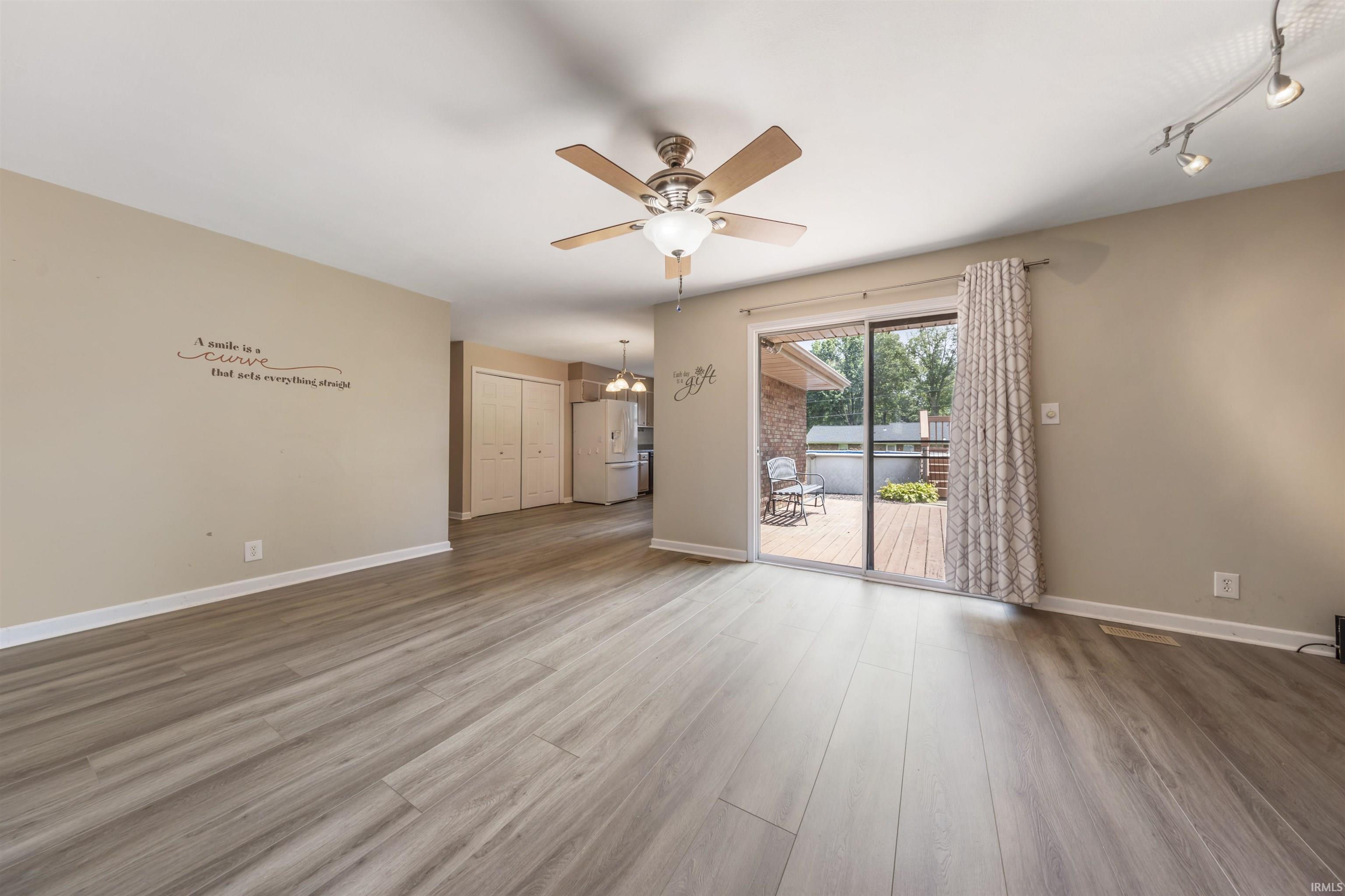 7699 Ridgemont Drive Newburgh, IN 47630 - Photo 5 of 36 Gallery Image 5