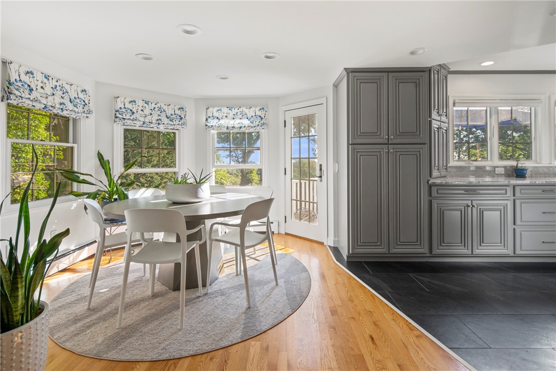 182 Spencer Avenue Warwick, RI 02818 - Photo 14 of 49