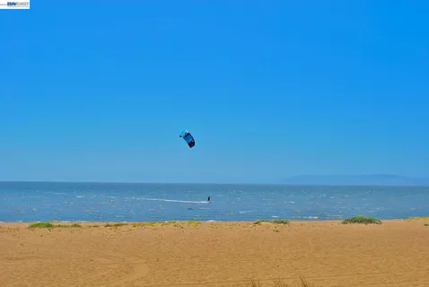 $399,000 | 960 Shorepoint Court, Unit 215, Alameda, CA 94501