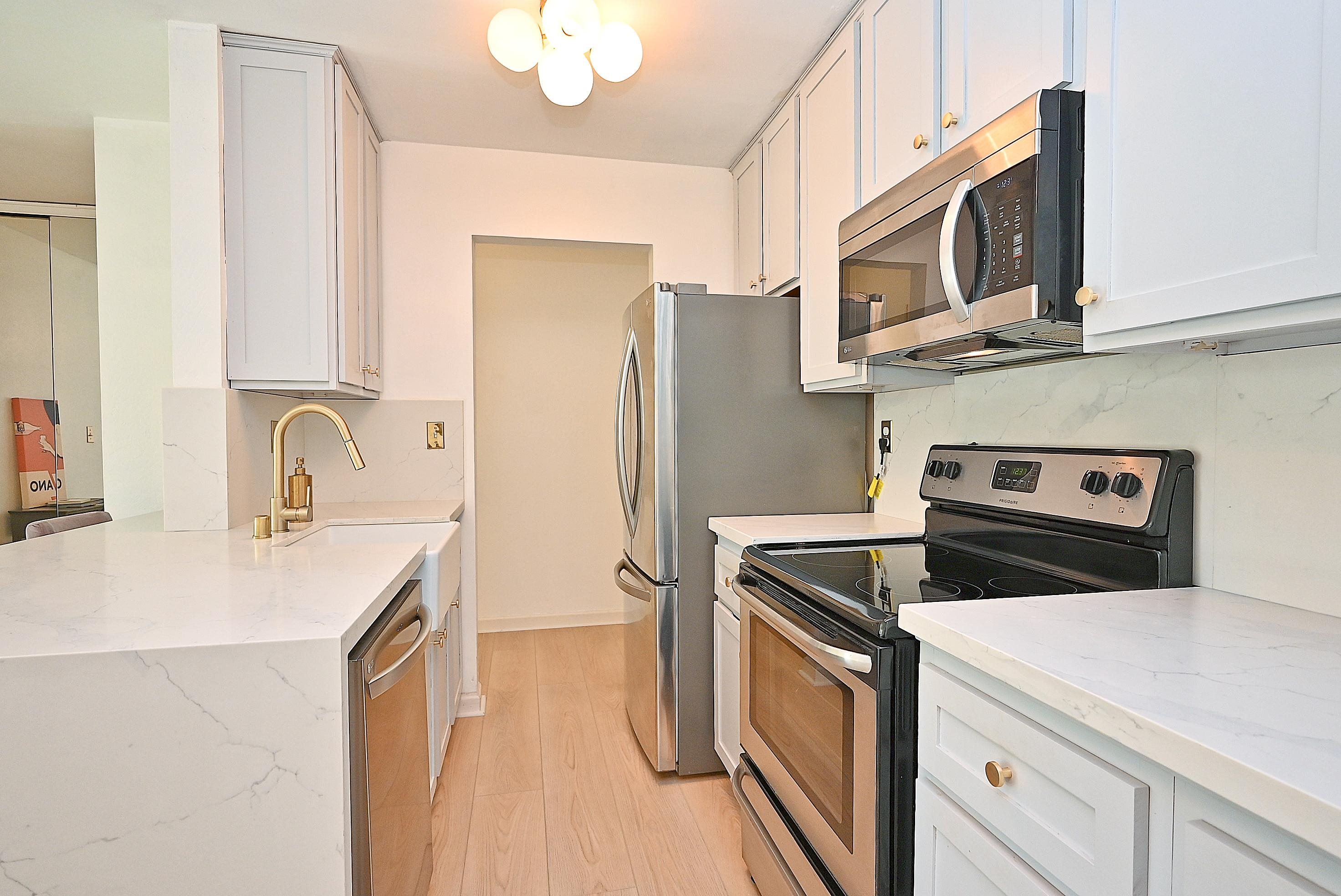 960 Shorepoint Court, Unit 215 Alameda, CA 94501 - Photo 7 of 22