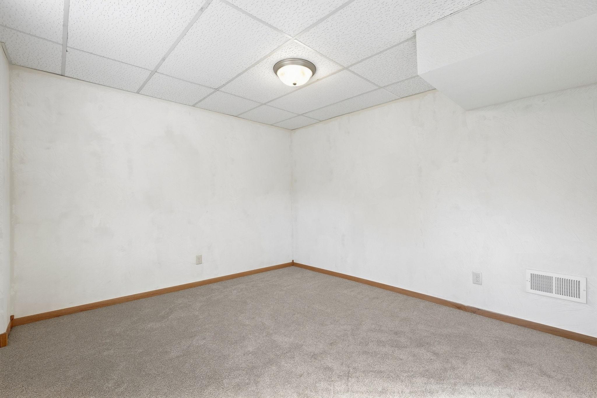 14130 Dearborn Path Rosemount, MN 55068 - Photo 23 of 31 Gallery Image 23