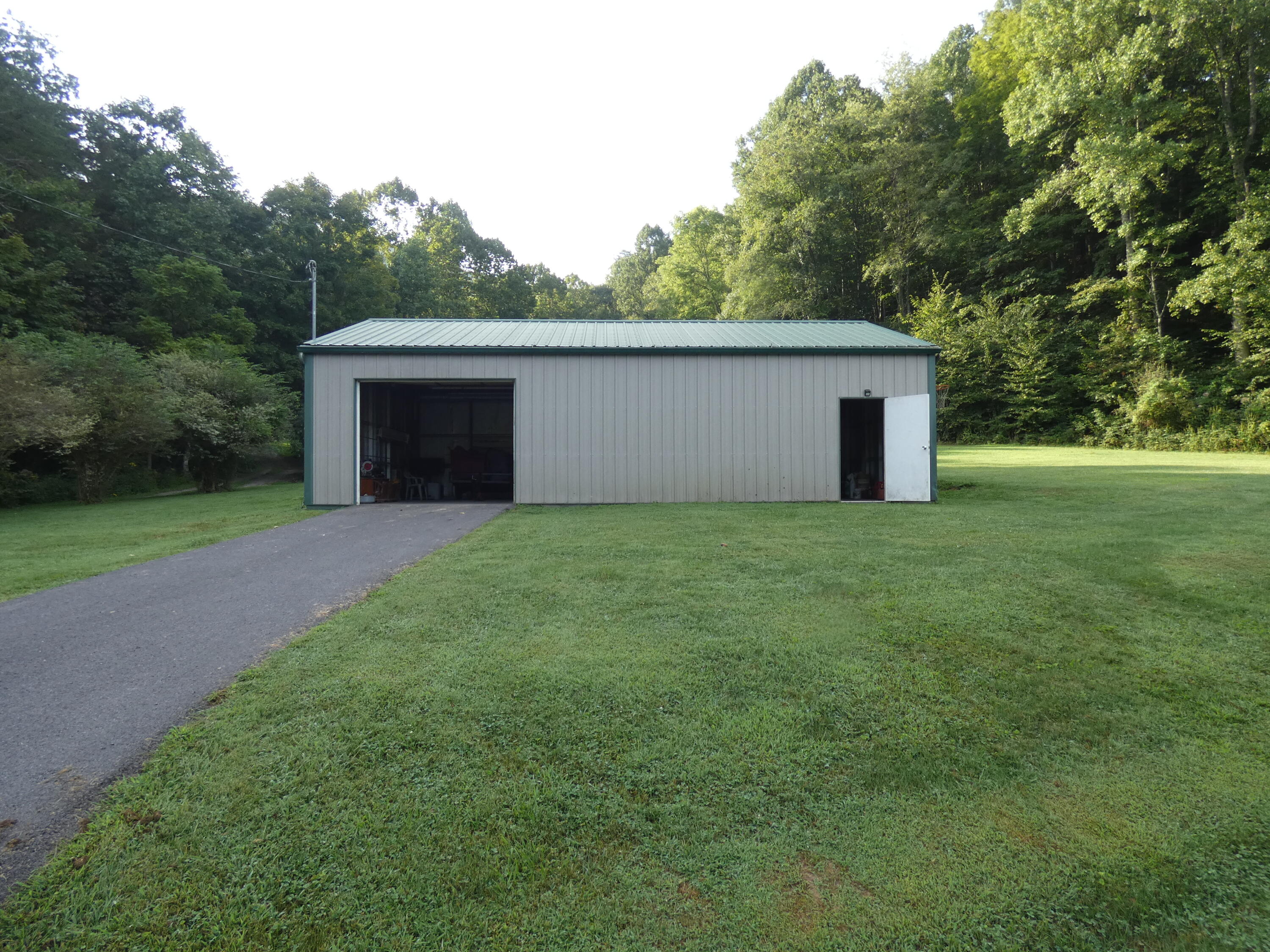 27518 Poor Valley Road Saltville, VA 24370 - Photo 49 of 71 P1070119