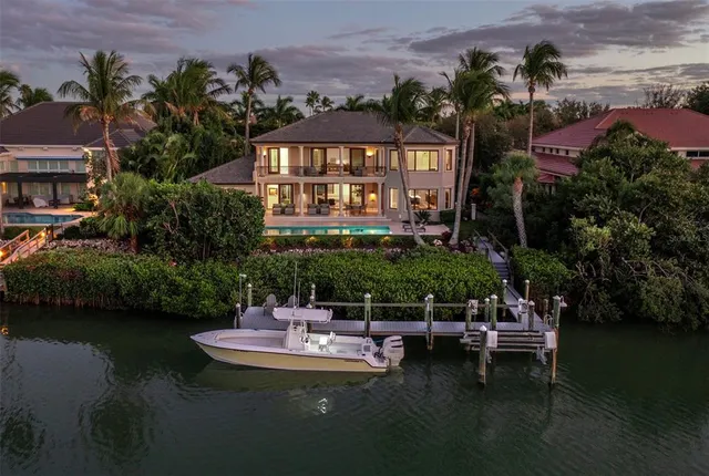 $7,999,000 | 65 Lighthouse Point Drive, Longboat Key, FL 34228