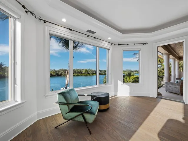 $7,999,000 | 65 Lighthouse Point Drive, Longboat Key, FL 34228