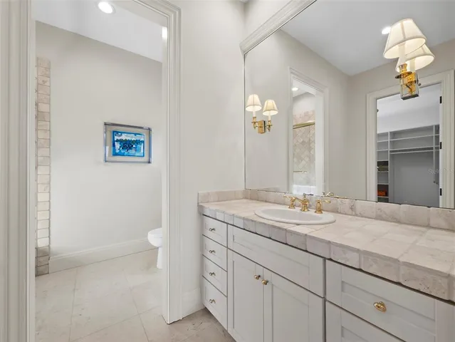 $7,999,000 | 65 Lighthouse Point Drive, Longboat Key, FL 34228