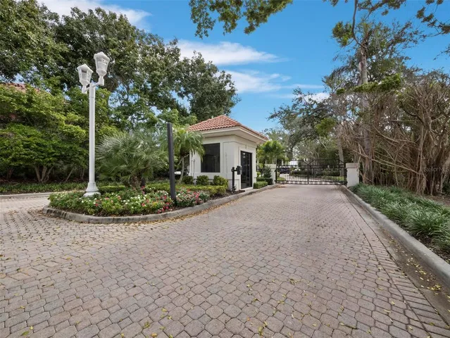 $7,999,000 | 65 Lighthouse Point Drive, Longboat Key, FL 34228