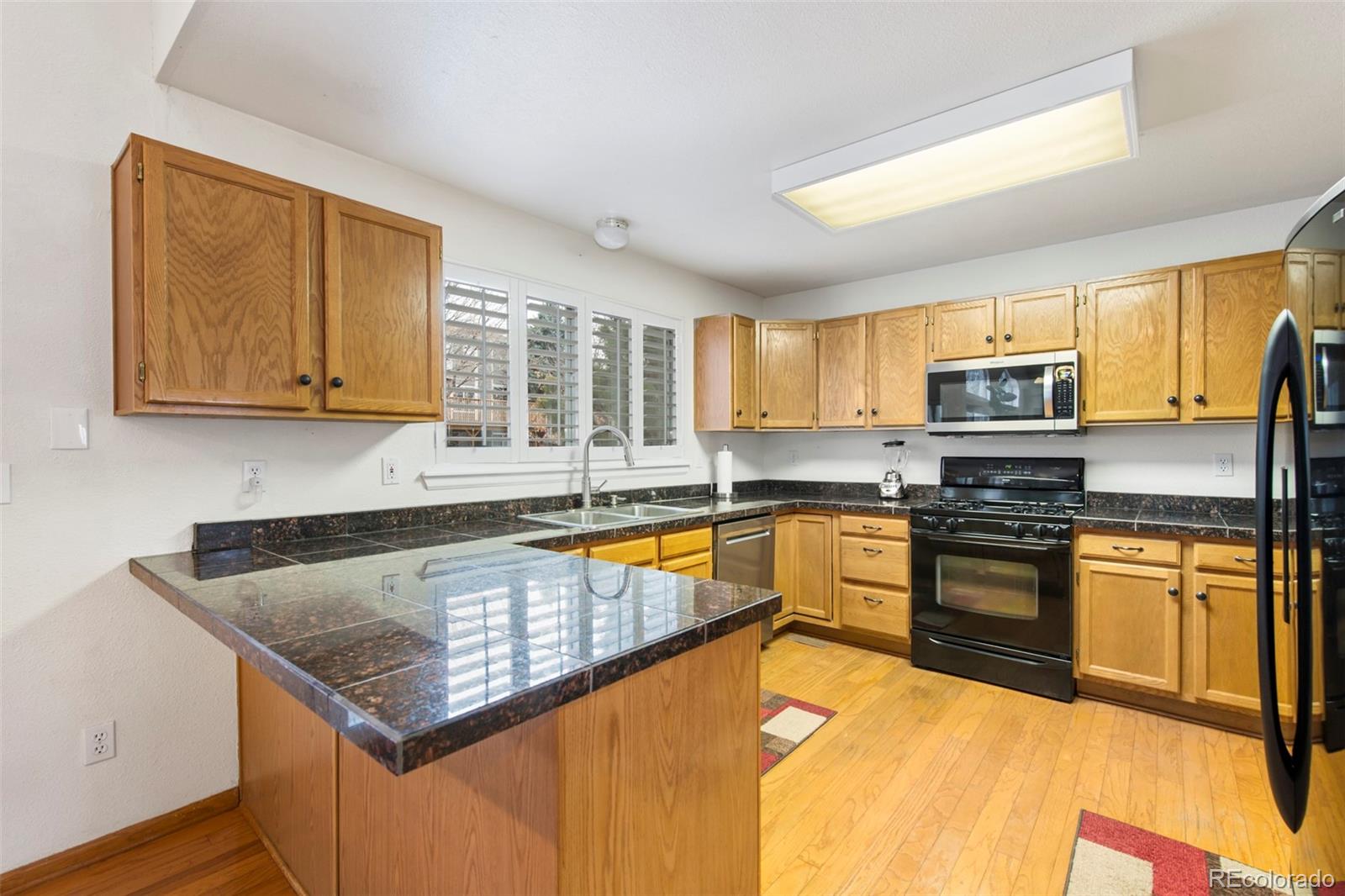 10056 Silver Maple Road Highlands Ranch, CO 80129 - Photo 12 of 33 Gallery Image 12