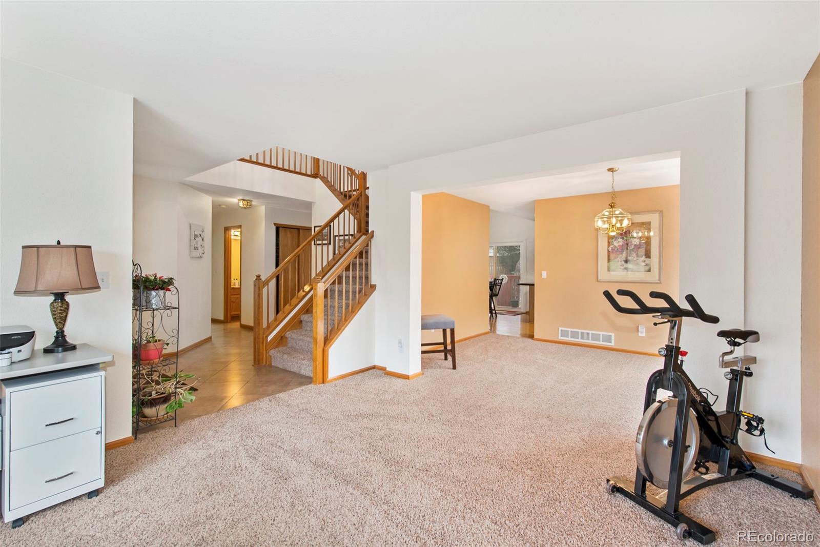 10056 Silver Maple Road Highlands Ranch, CO 80129 - Photo 4 of 33 Gallery Image 4