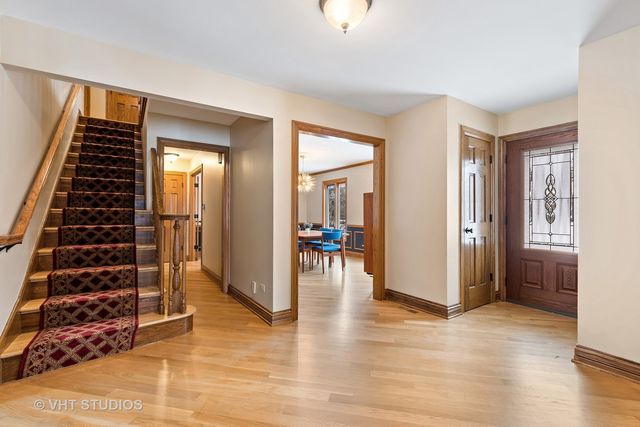 $750,000 | 108 Fallstone Drive, Lincolnshire, IL 60045