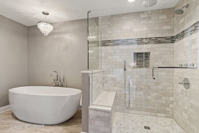 $750,000 | 108 Fallstone Drive, Lincolnshire, IL 60045