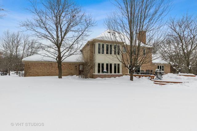 $750,000 | 108 Fallstone Drive, Lincolnshire, IL 60045