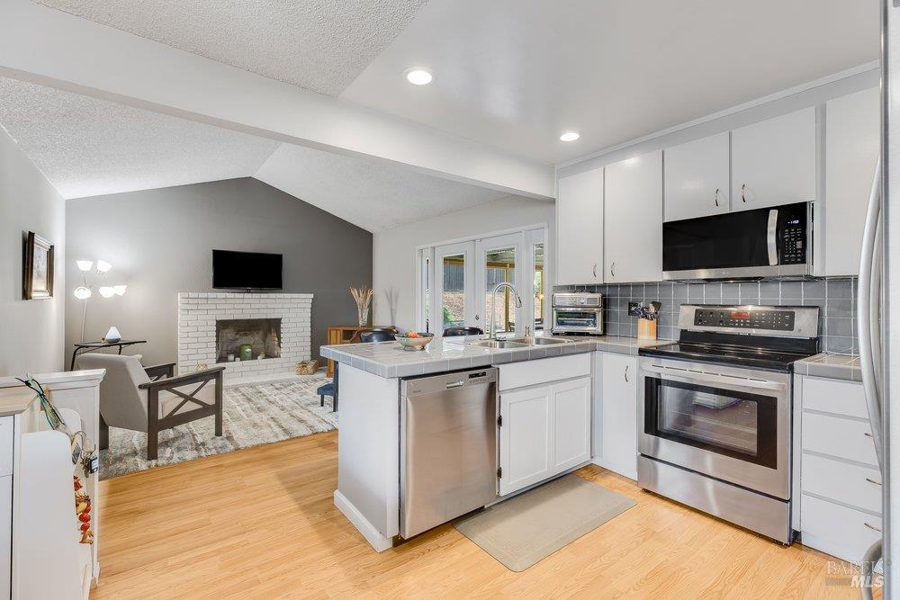 996 Sandpoint Drive Rodeo, CA 94572 - Photo 25 of 44