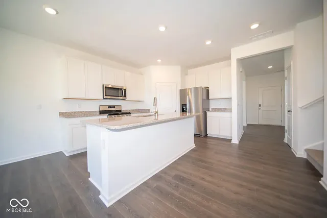 $2,300 | 5778 Aleppo Lane, Greenwood, IN 46143