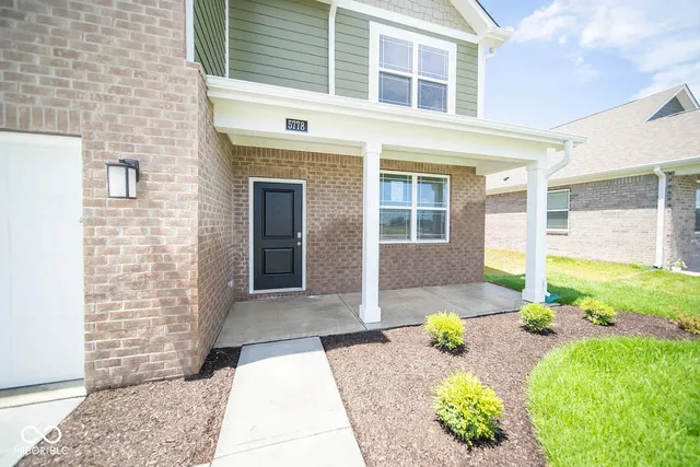 $2,300 | 5778 Aleppo Lane, Greenwood, IN 46143