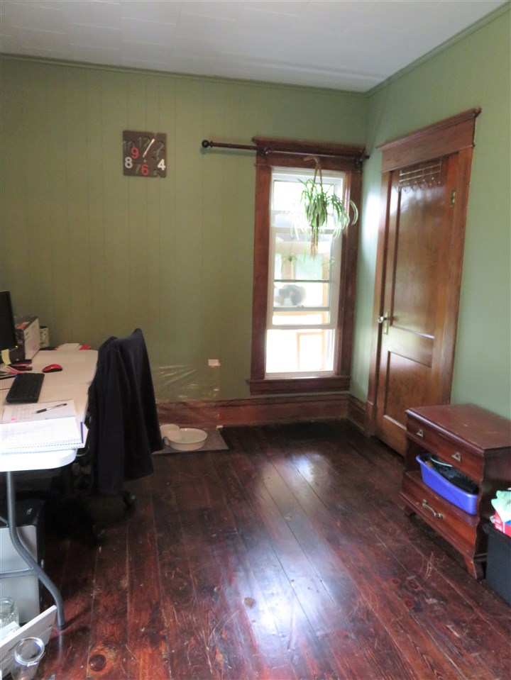 351 Green Street Perry, MI 48872 - Photo 9 of 19 31324122-8.JPG