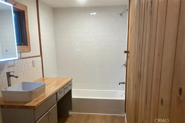 a bathroom with a toilet