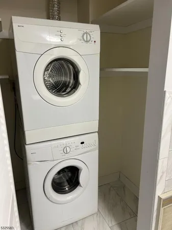 $3,300 | 300 Main Street, Unit 405, Little Falls, NJ 07424