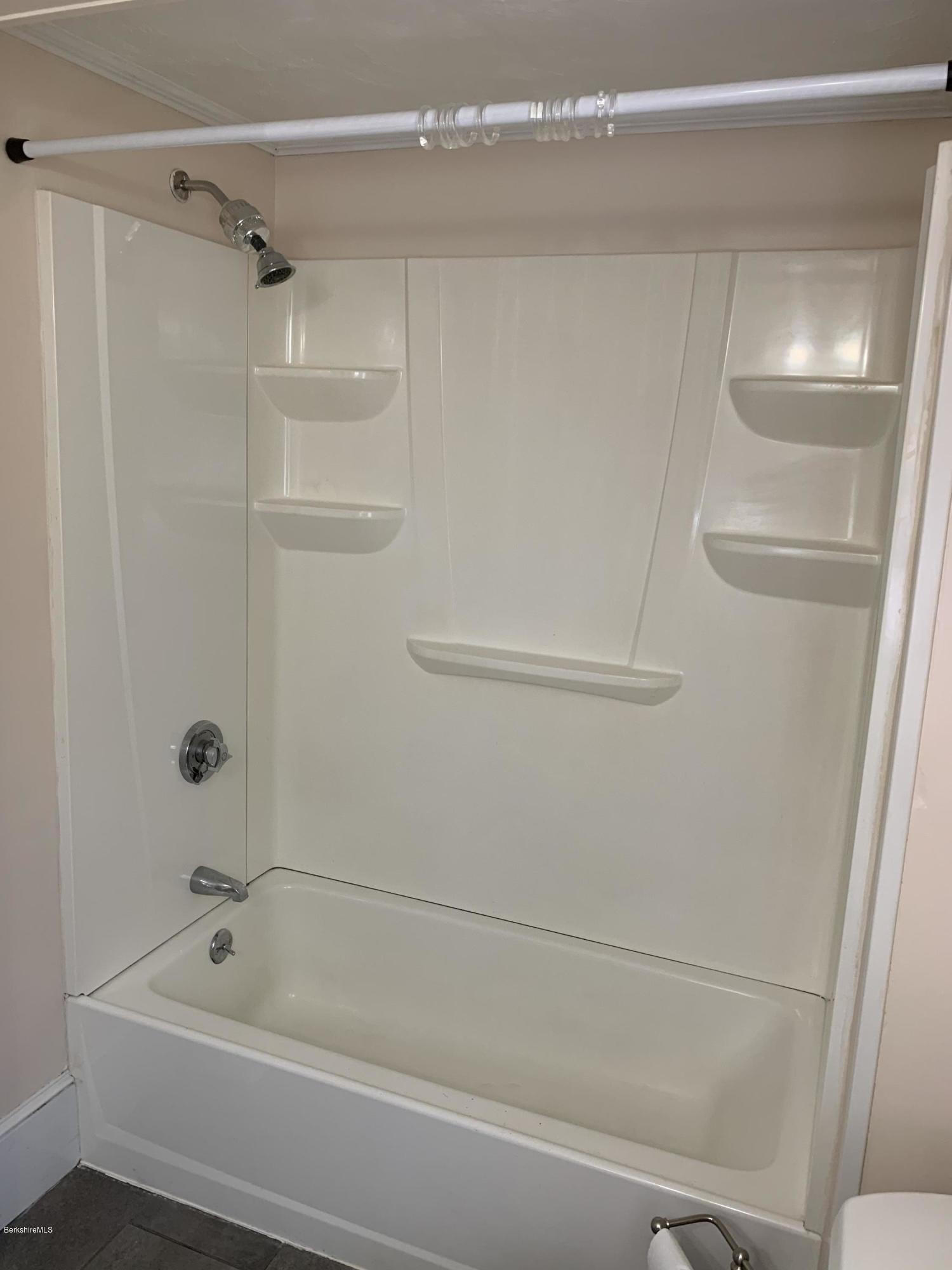 163 Cheshire Road Pittsfield, MA 01201 - Photo 36 of 45 Tub/Shower