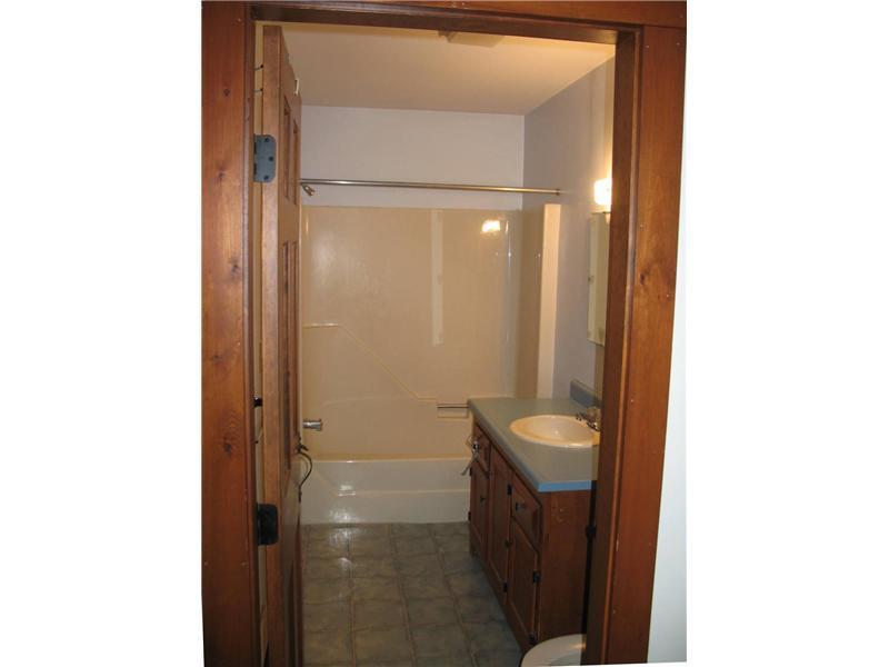 360 Bath Road Wiscasset, ME 04578 - Photo 10 of 24 Bathroom. Full bath - accessible...