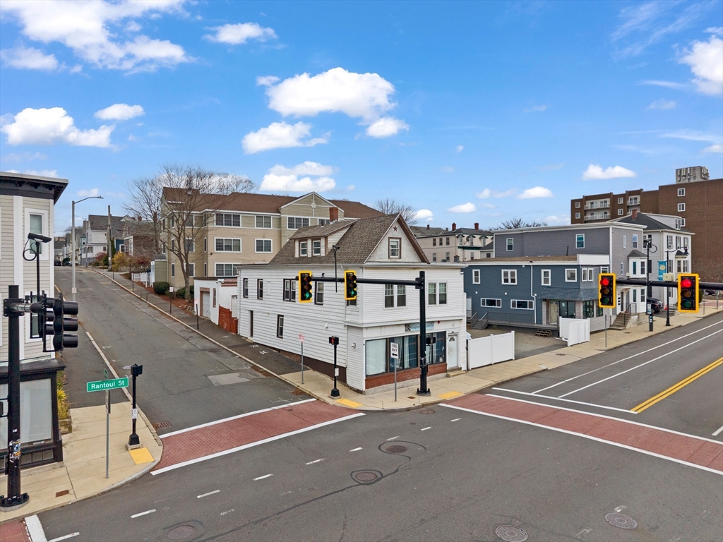 261 Rantoul Street Beverly, MA 01915 - Photo 2 of 8