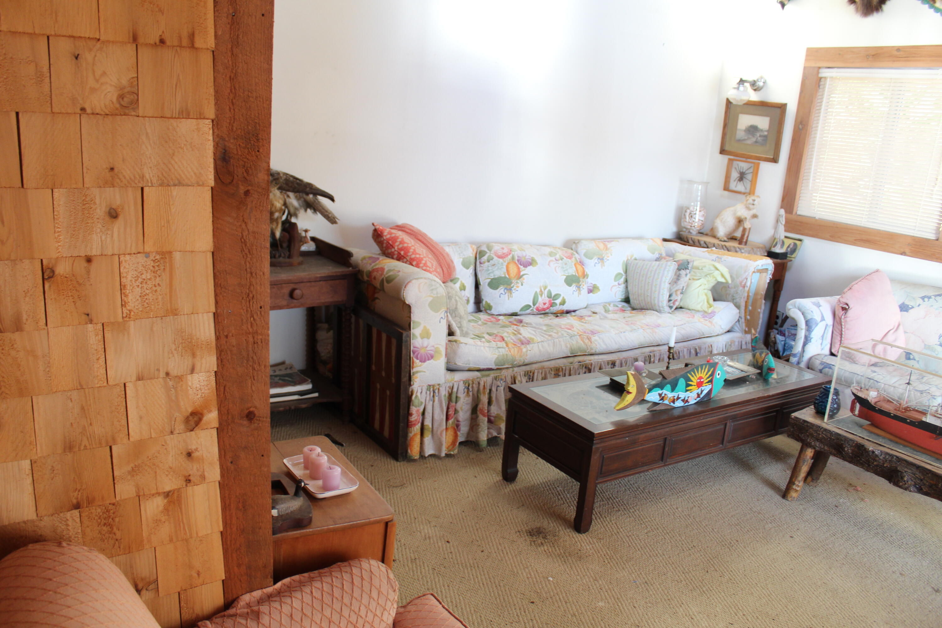 T10 Sd Me 04622 Road Cherryfield, ME 04622 - Photo 10 of 45 Living room