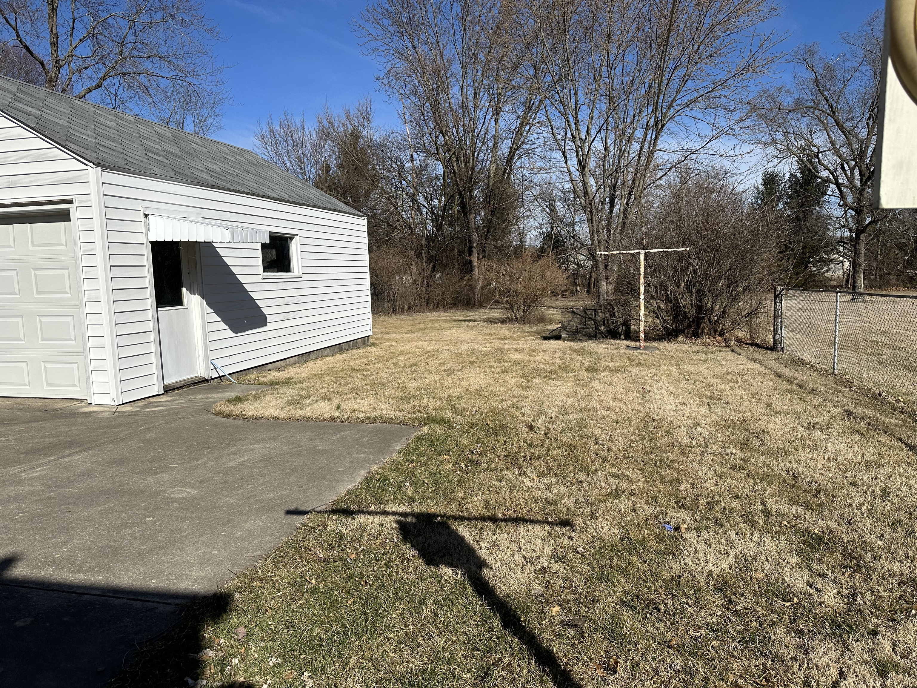 2304 Van Buskirk Road Anderson, IN 46011 - Photo 3 of 15 Gallery Image 3