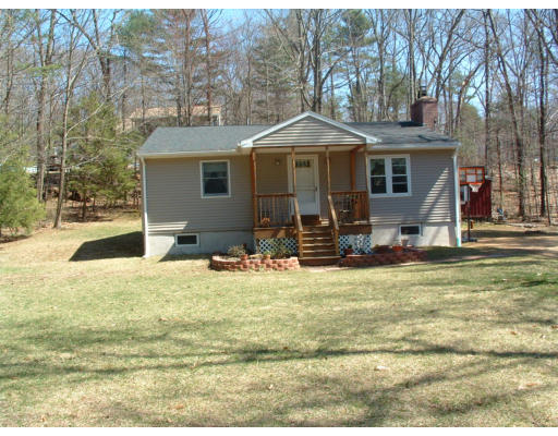 32 Oakwood Road Brimfield, MA 01010 - Photo 1 of 24 Gallery Image 1