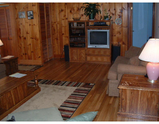 32 Oakwood Road Brimfield, MA 01010 - Photo 3 of 24 Gallery Image 3