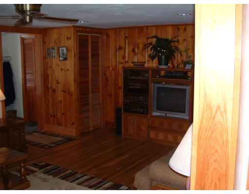 32 Oakwood Road Brimfield, MA 01010 - Photo 5 of 24 Gallery Image 5