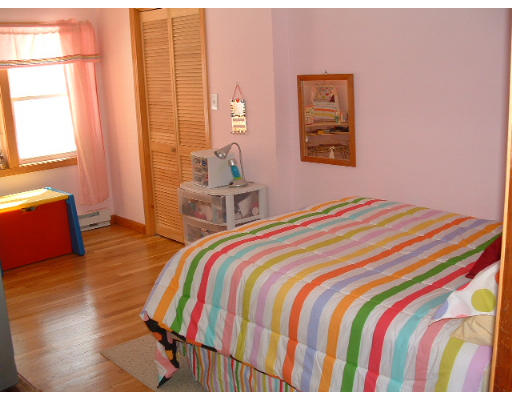 32 Oakwood Road Brimfield, MA 01010 - Photo 8 of 24 Gallery Image 8