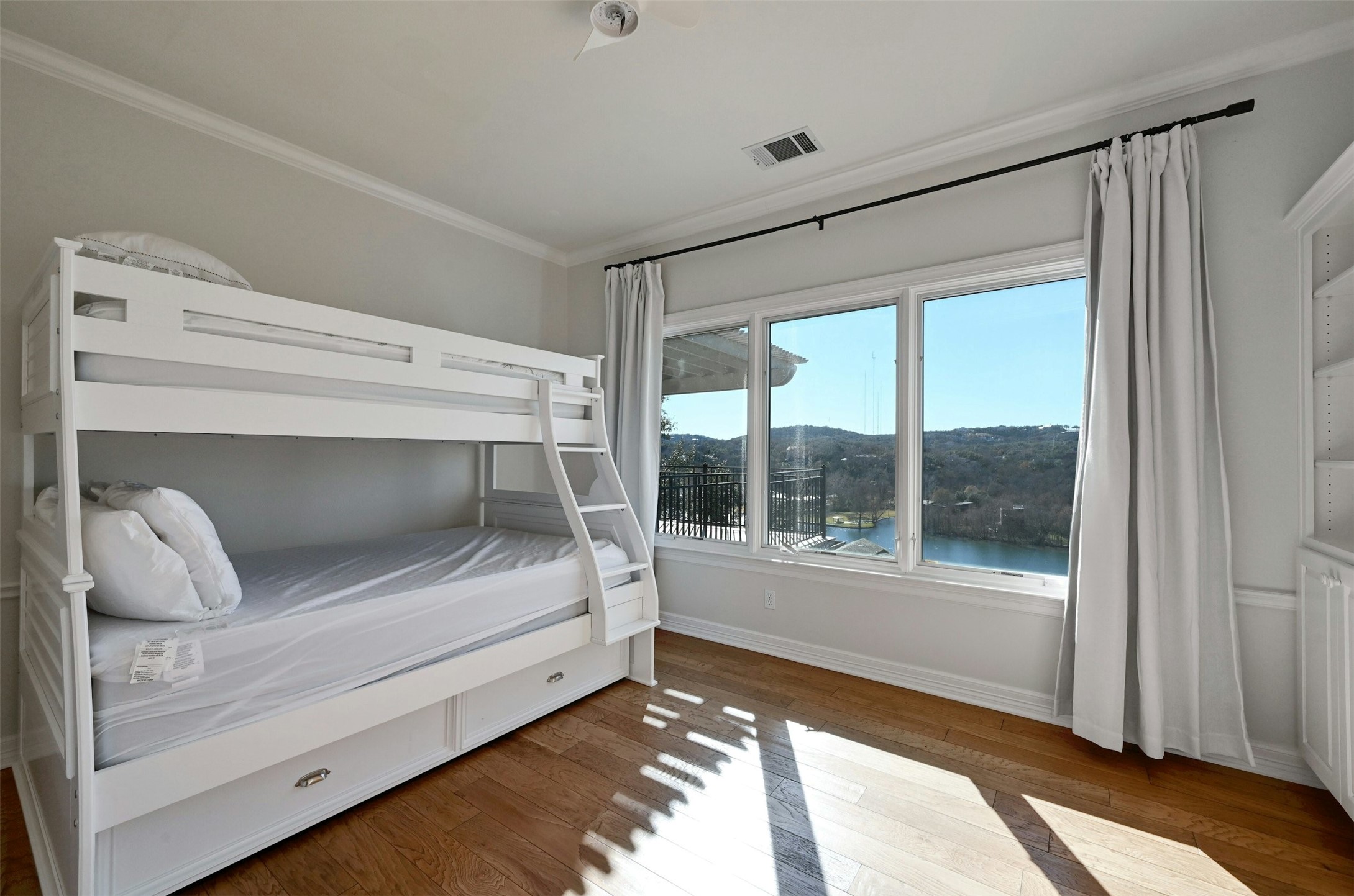 5606 Craggy Point Austin, TX 78731 - Photo 21 of 39