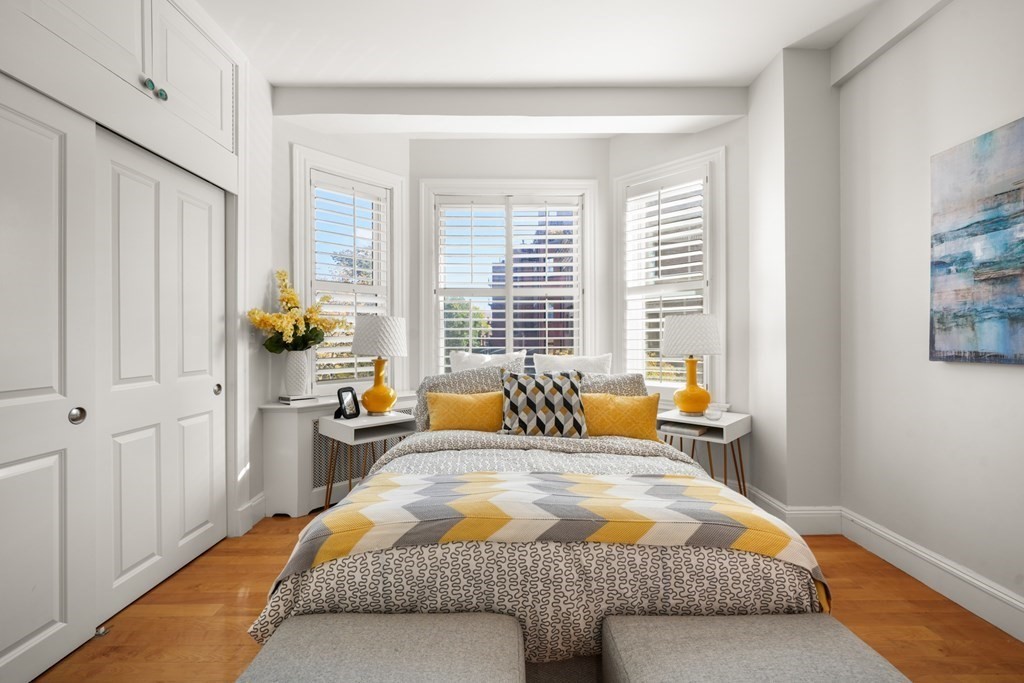 311 Commonwealth Avenue, Unit 41 Boston, MA 02115 - Photo 14 of 31 a bedroom with bed and window